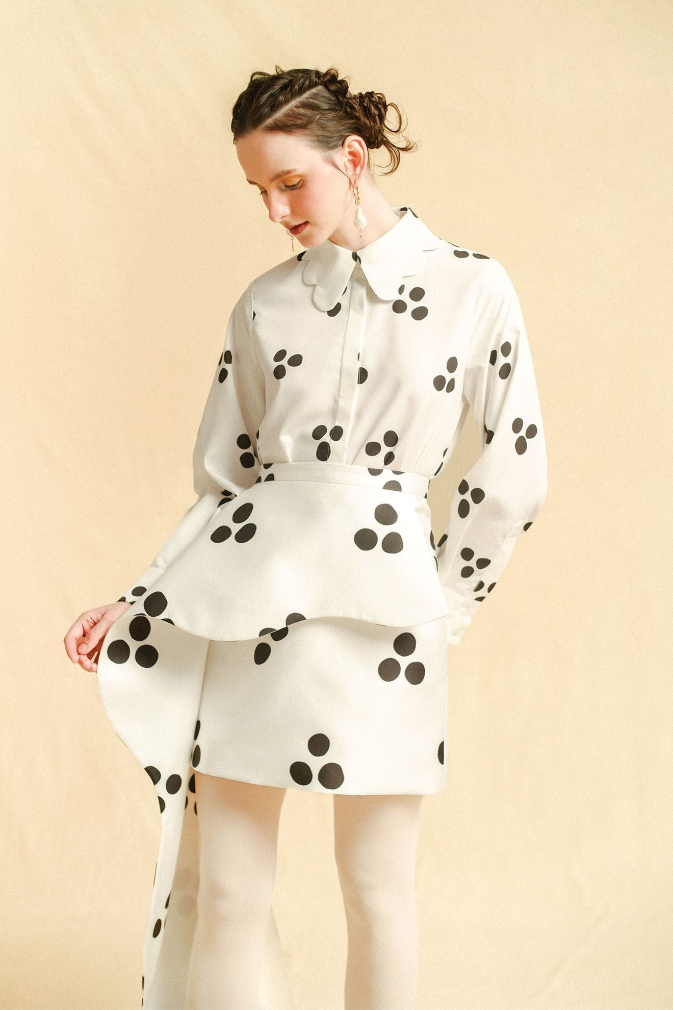 FLEXI Skirt in Black Polkadots