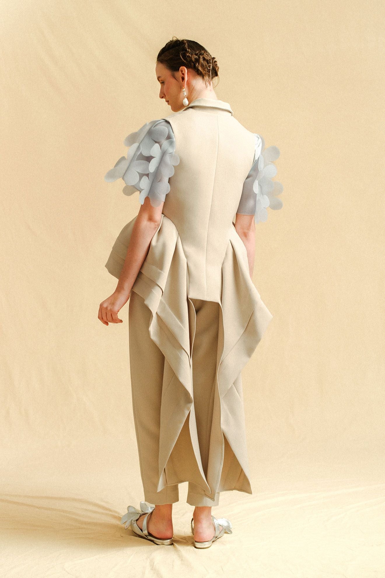 TCHAIKO Vest in Beige