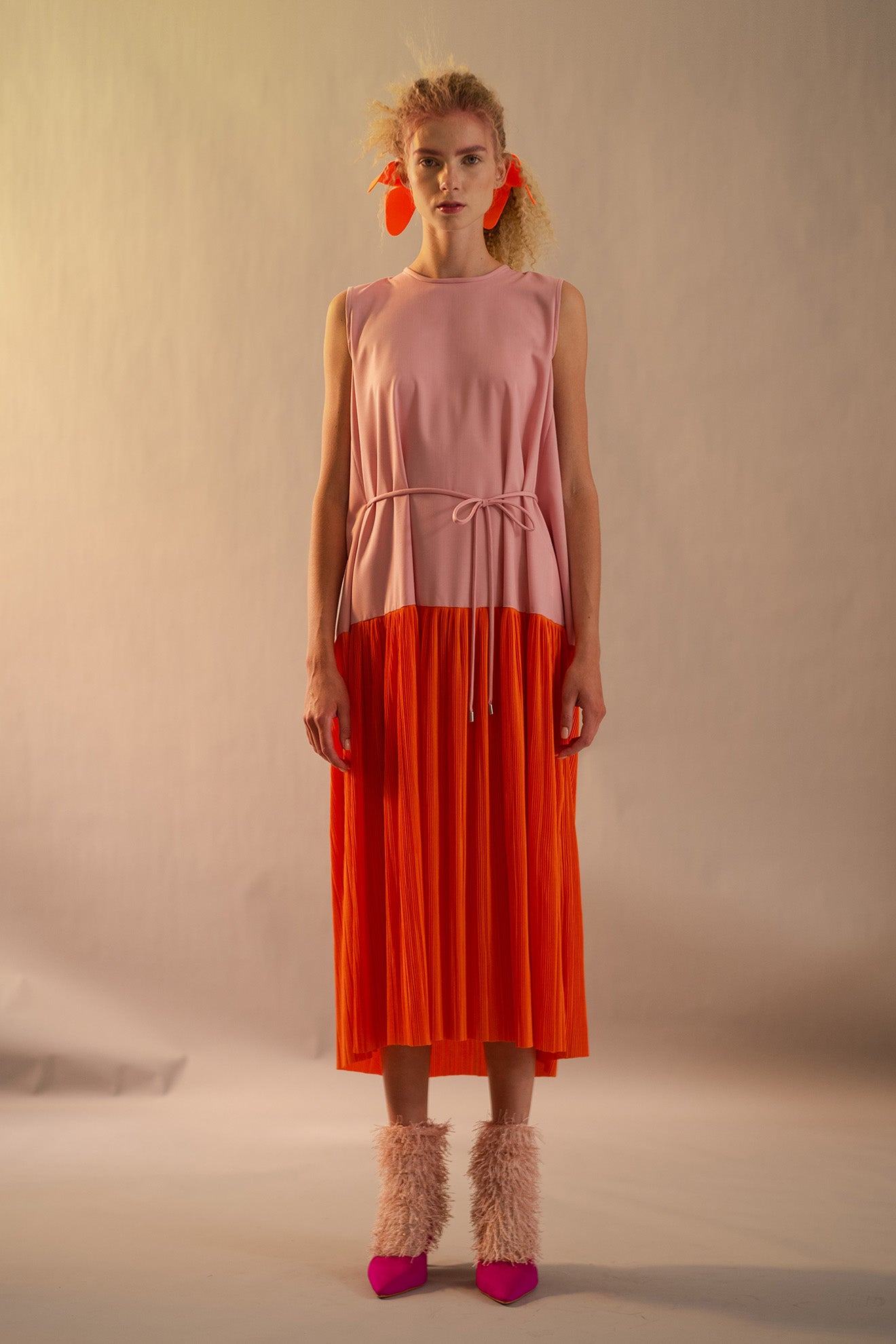 HADDOCK Dress in Rose Pink/Orange Pleats