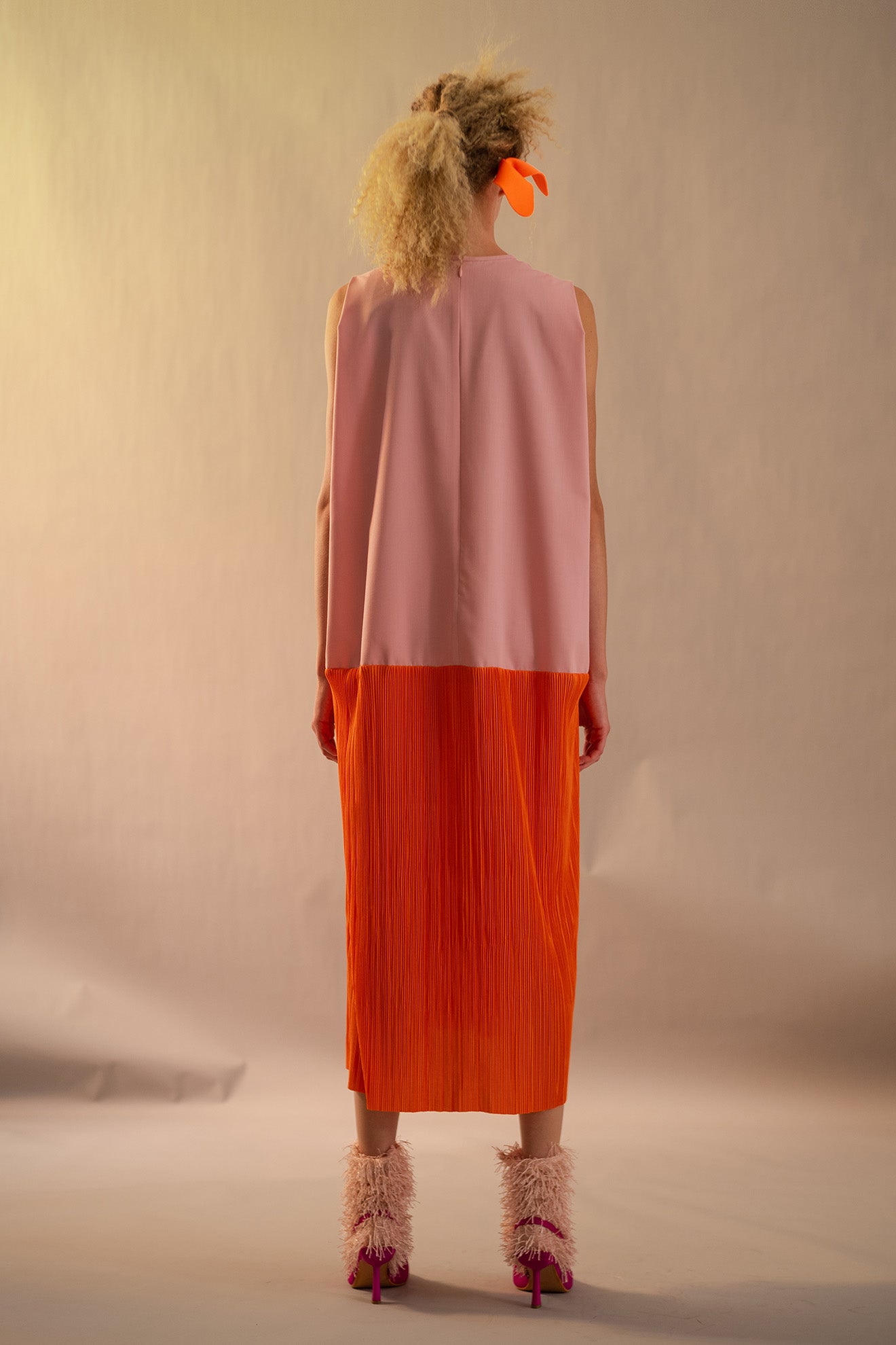 HADDOCK Dress in Rose Pink/Orange Pleats