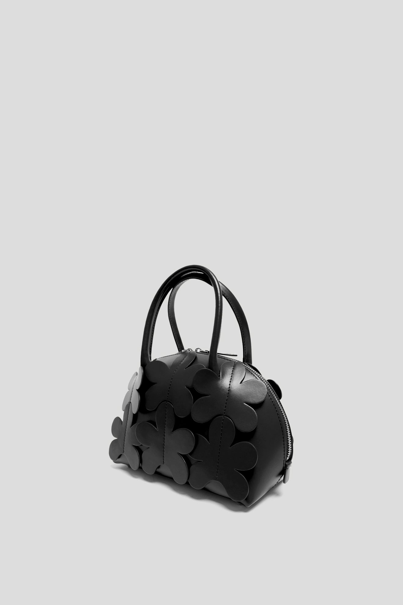 【新品未使用】 Peggy Top Licorice Bohemia 3Y ZIG Classic Shell Bag in Black – PEGGY HARTANTO