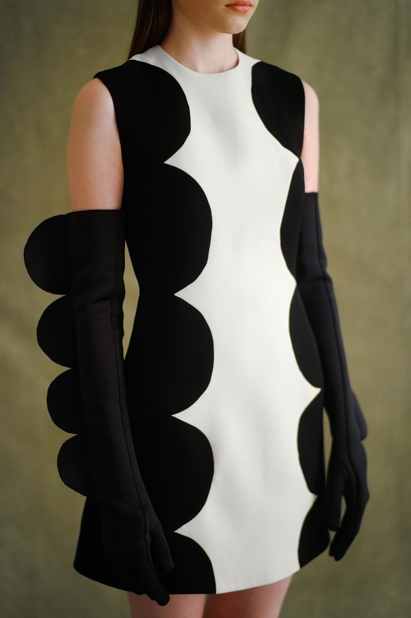 QUILLIAN Dress in Bone White/Black