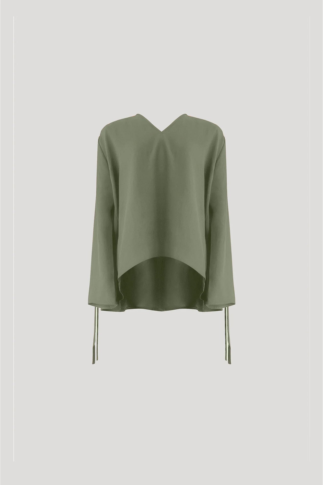 SNIPE Top in Bud Green