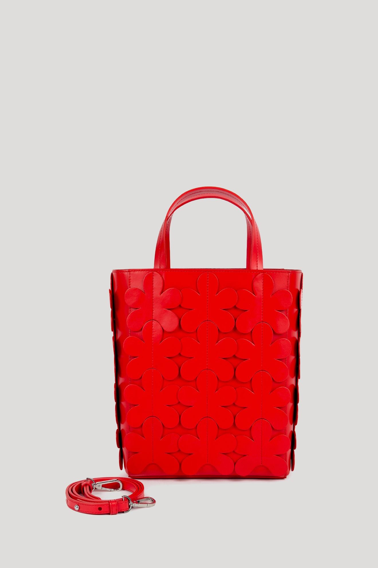 SCENIQUE Tote Bag in Sangria Red