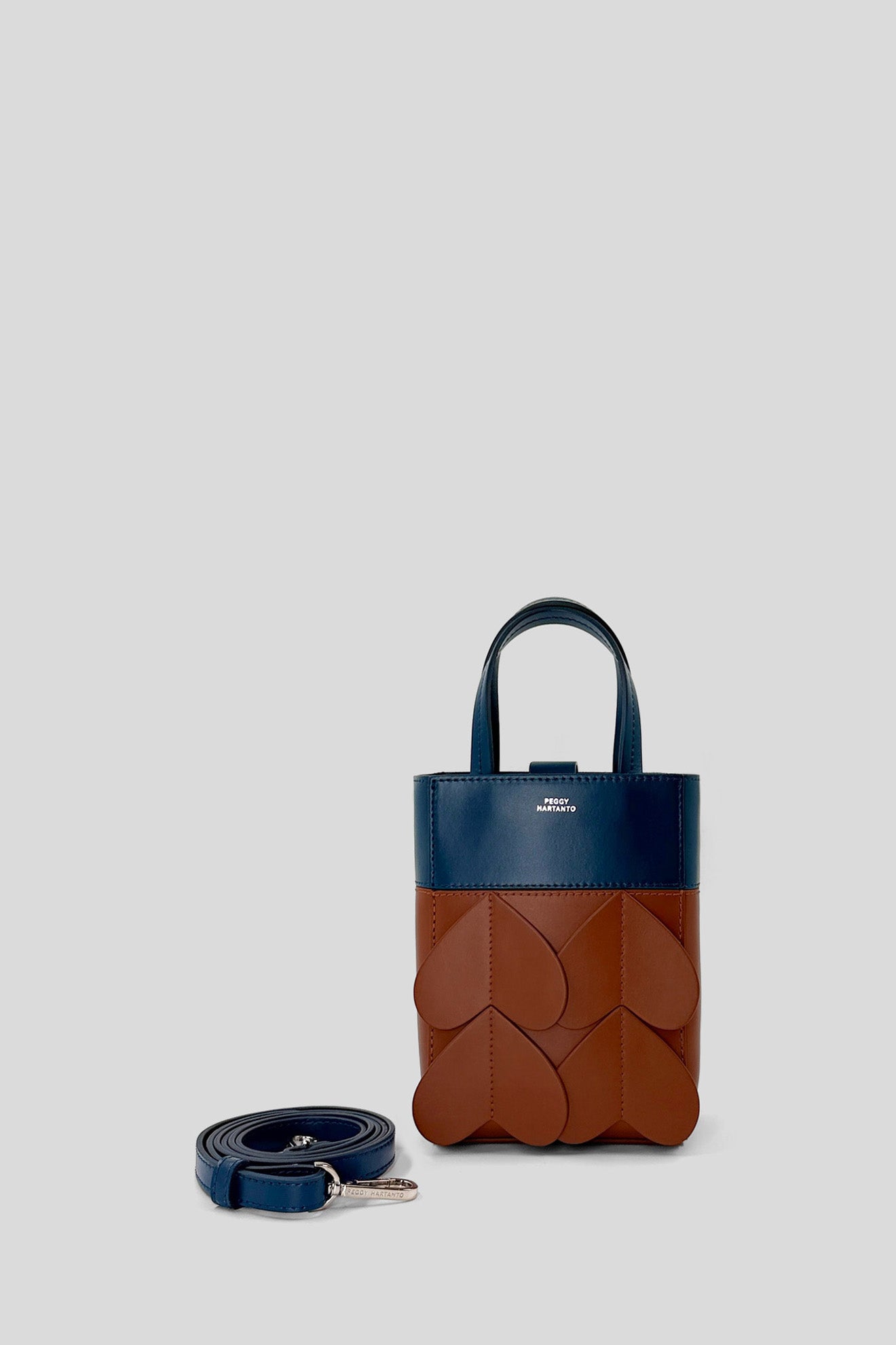 AXIL Mini Bag in Marine/Tan