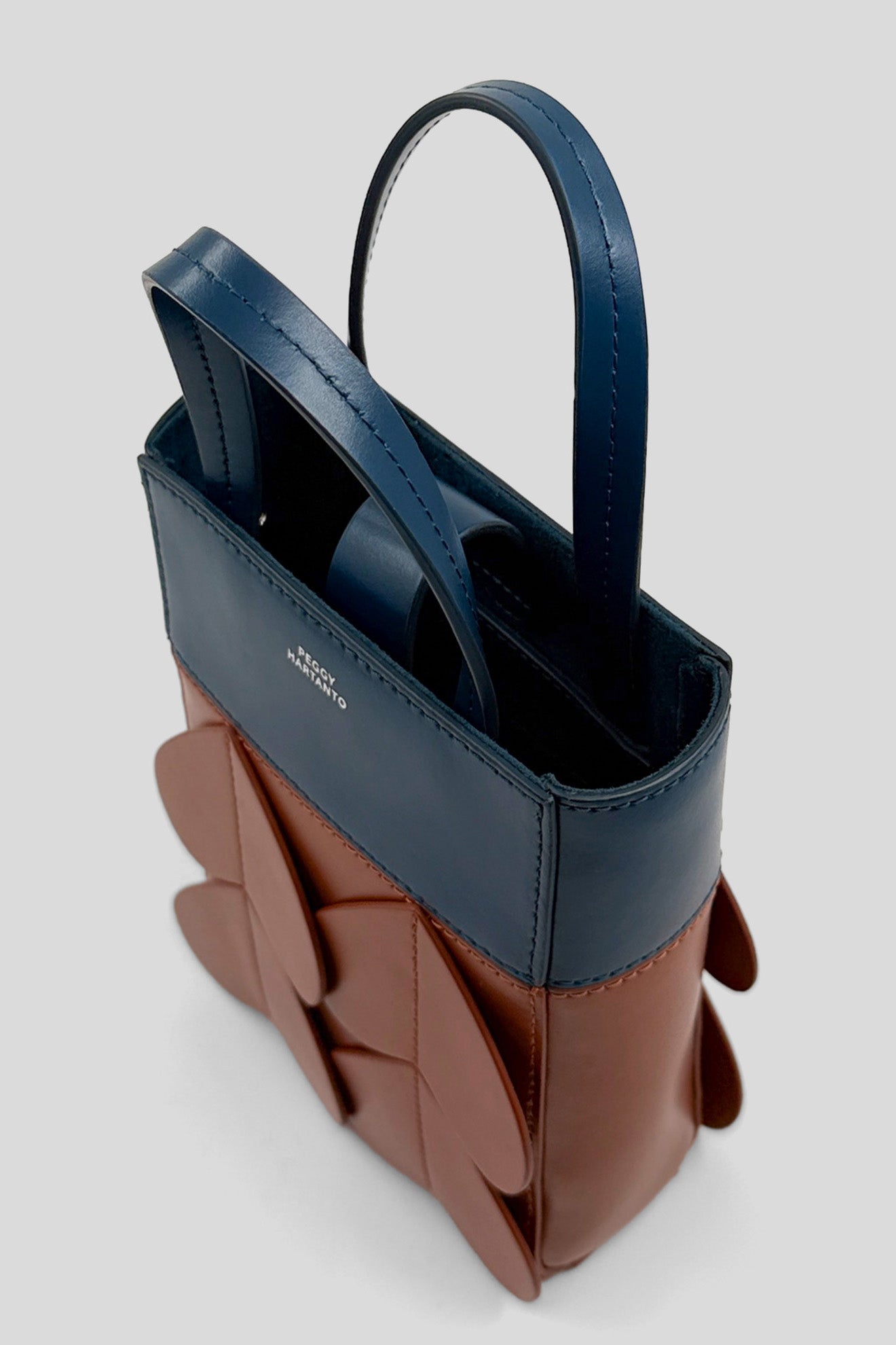 AXIL Mini Bag in Marine/Tan