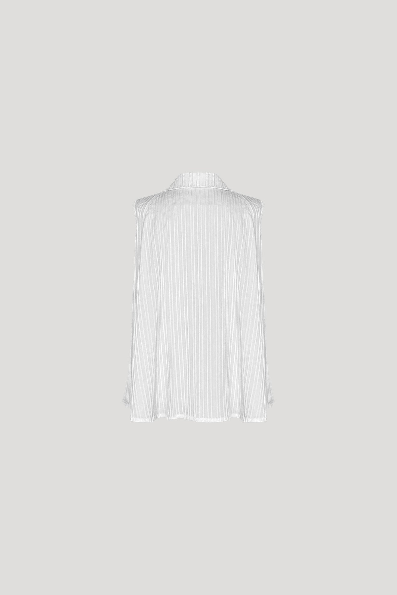 AYAME Top in White