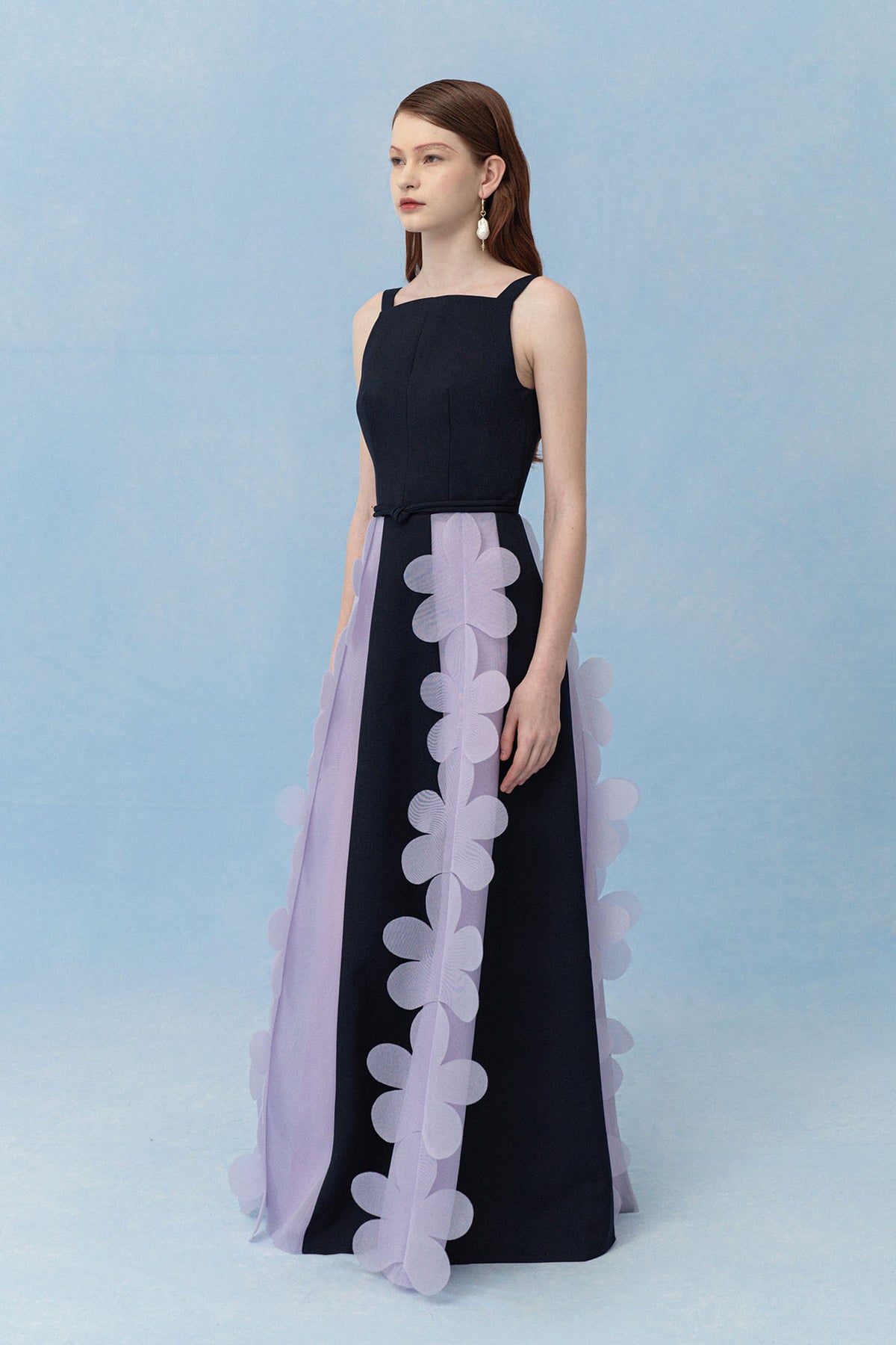 Basitarsus Human BASITARSUS Gown in Dark Blue/Prelude Purple – PEGGY HARTANTO