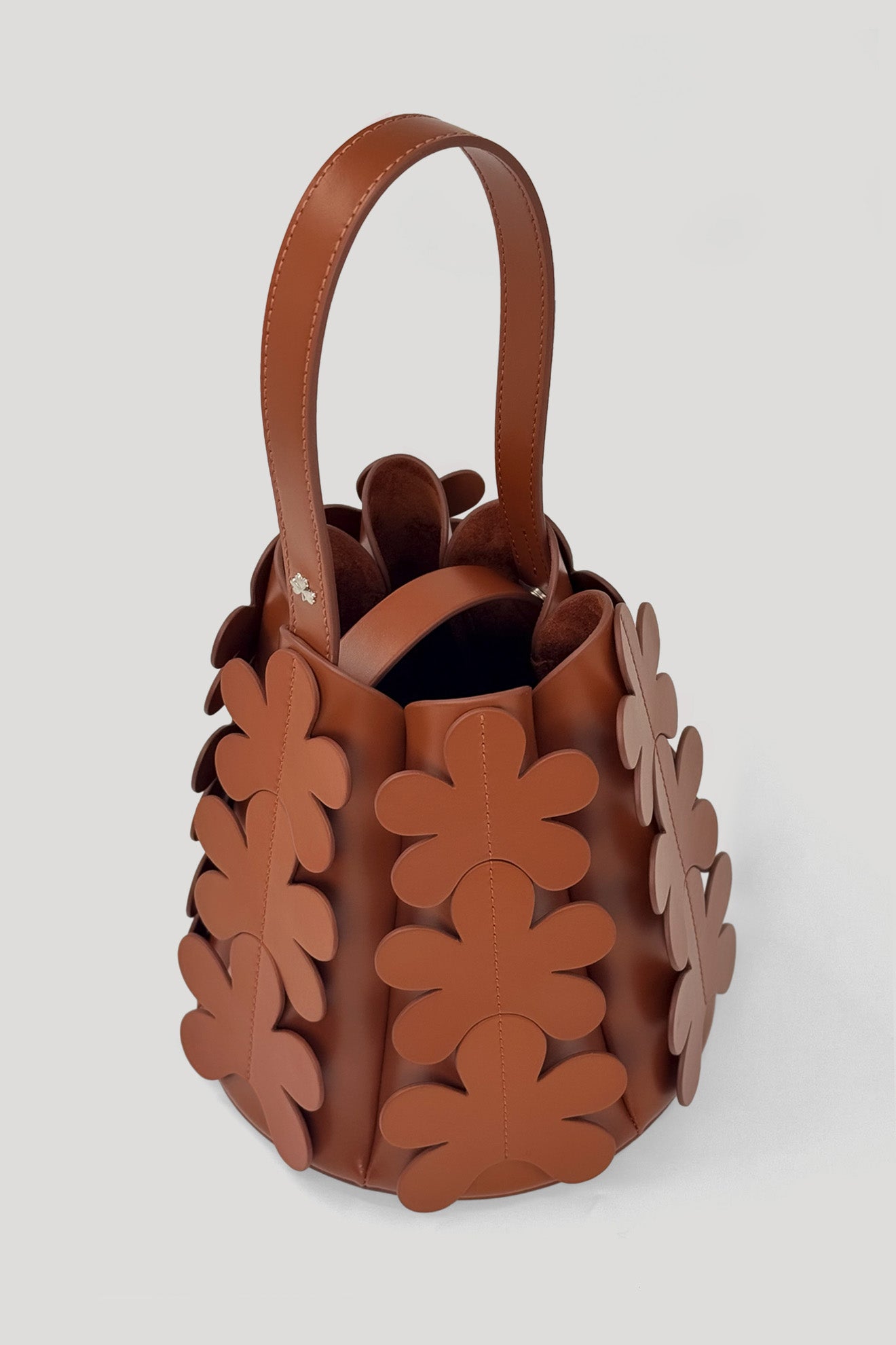 CUTICLE Classic Cone Bag in Tan