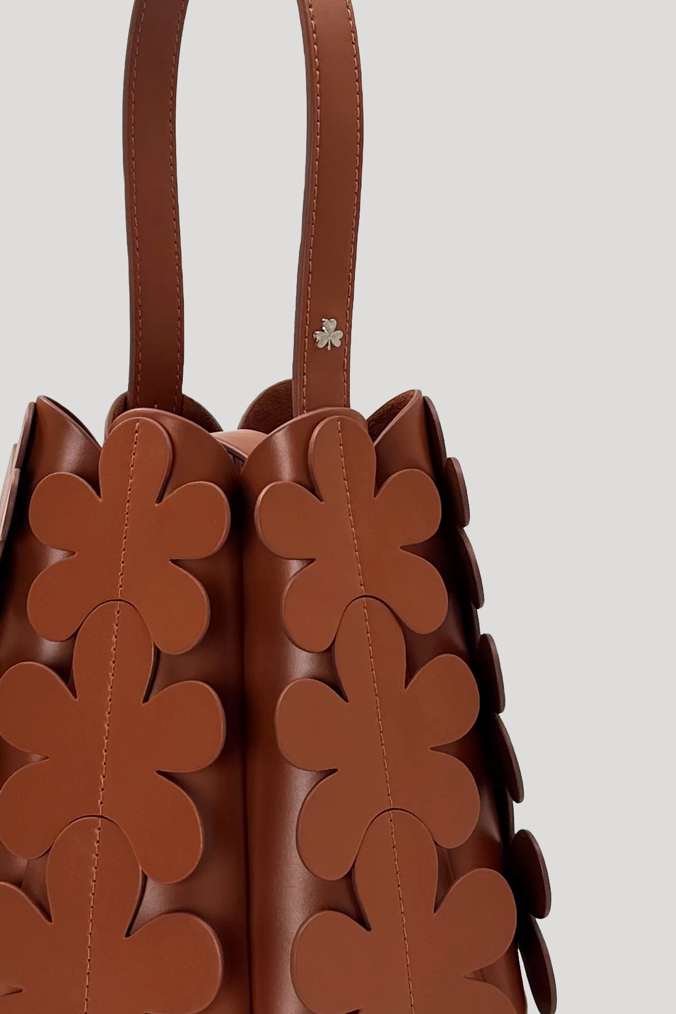 CUTICLE Classic Cone Bag in Tan