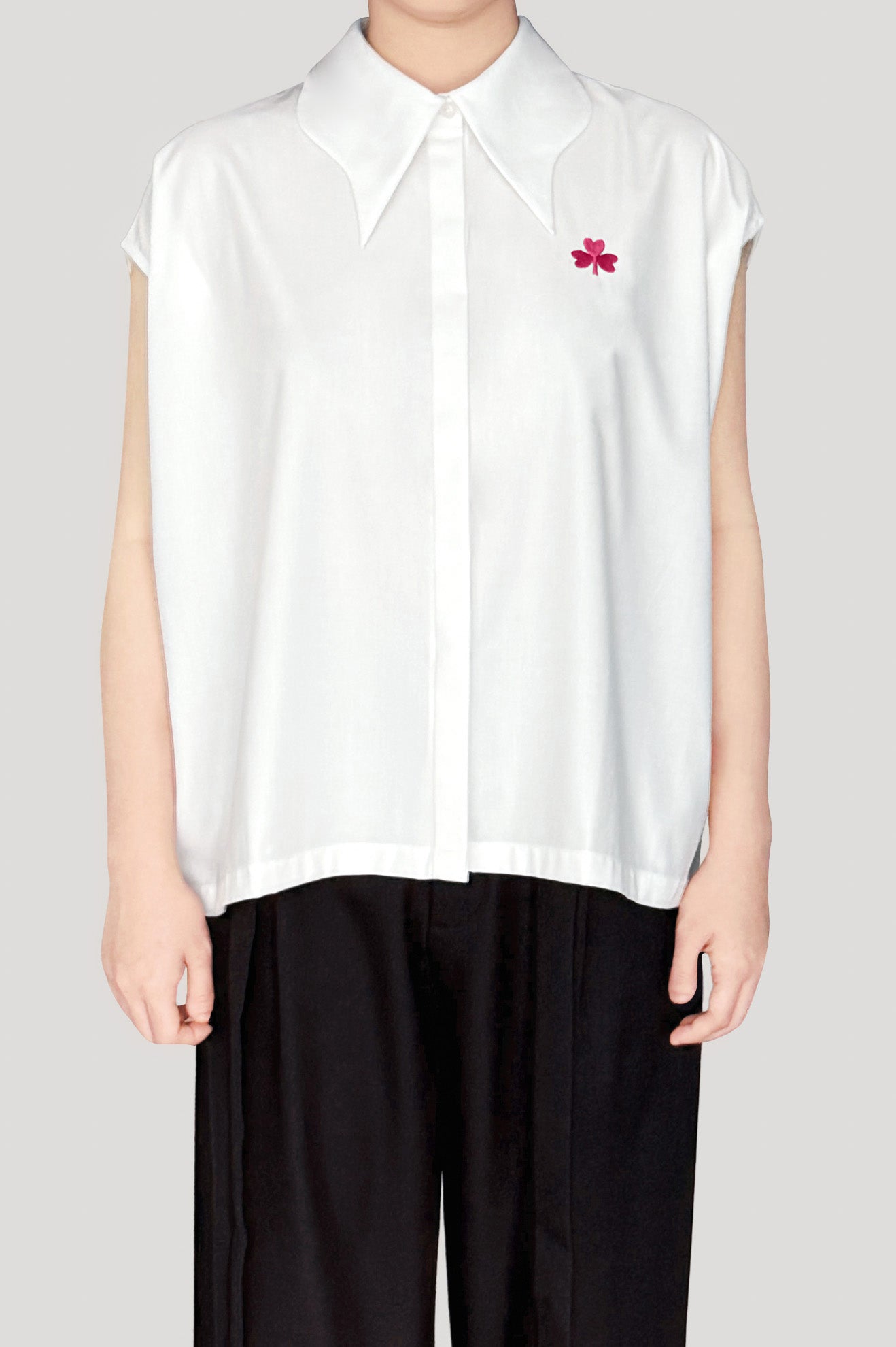 CYCLIC Top in Fuchsia Logo
