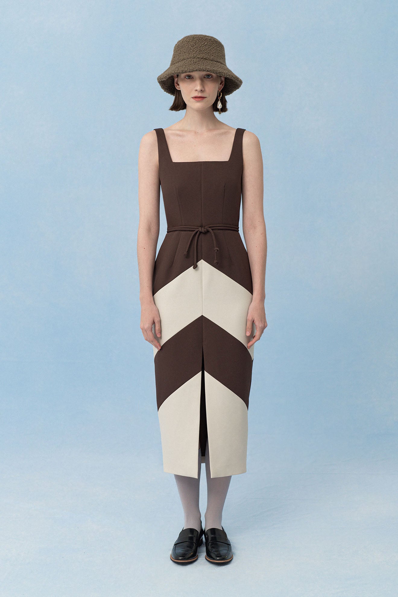 ELYTRON Dress in Walnut Brown/Beige