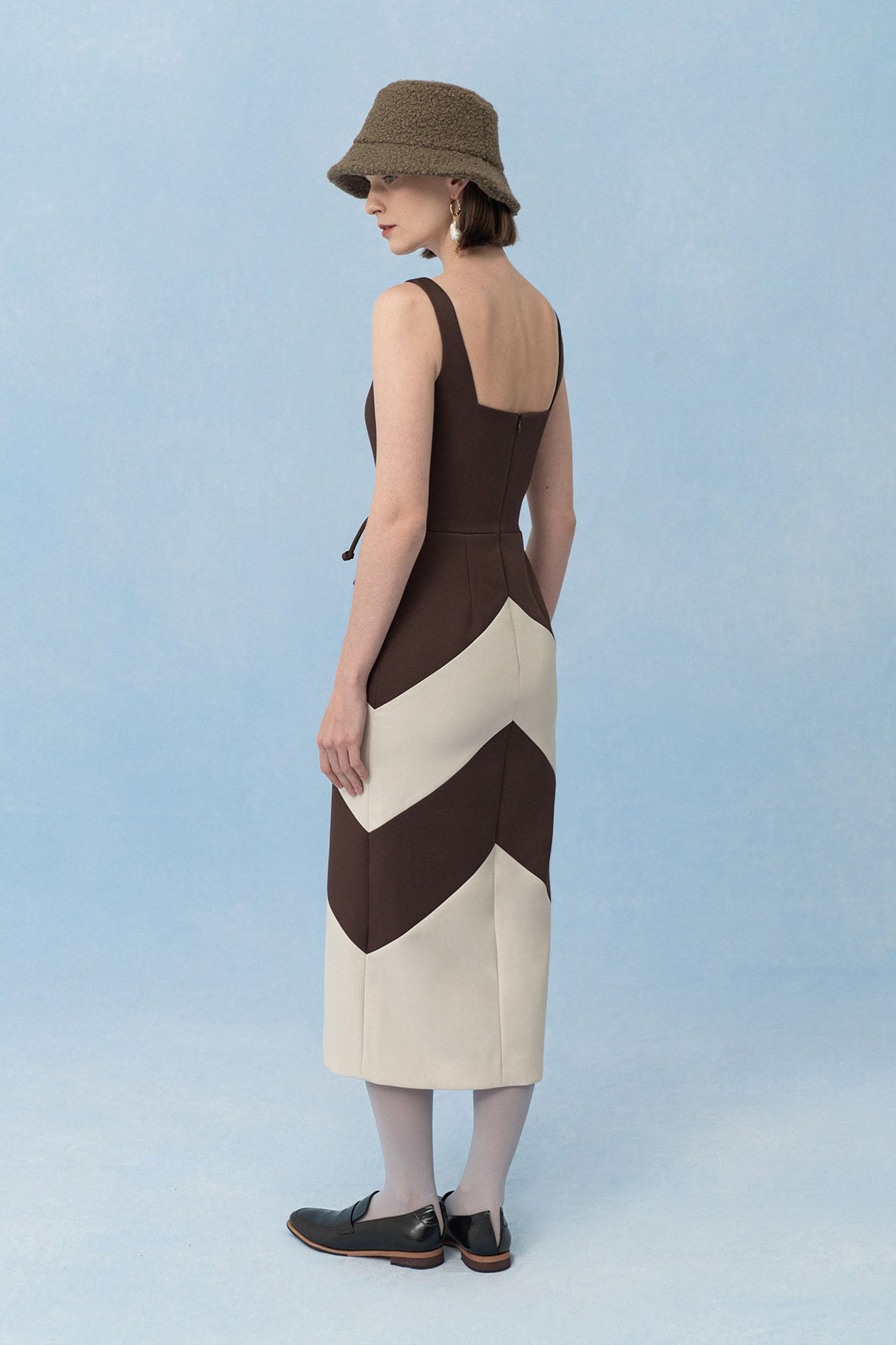 ELYTRON Dress in Walnut Brown/Beige