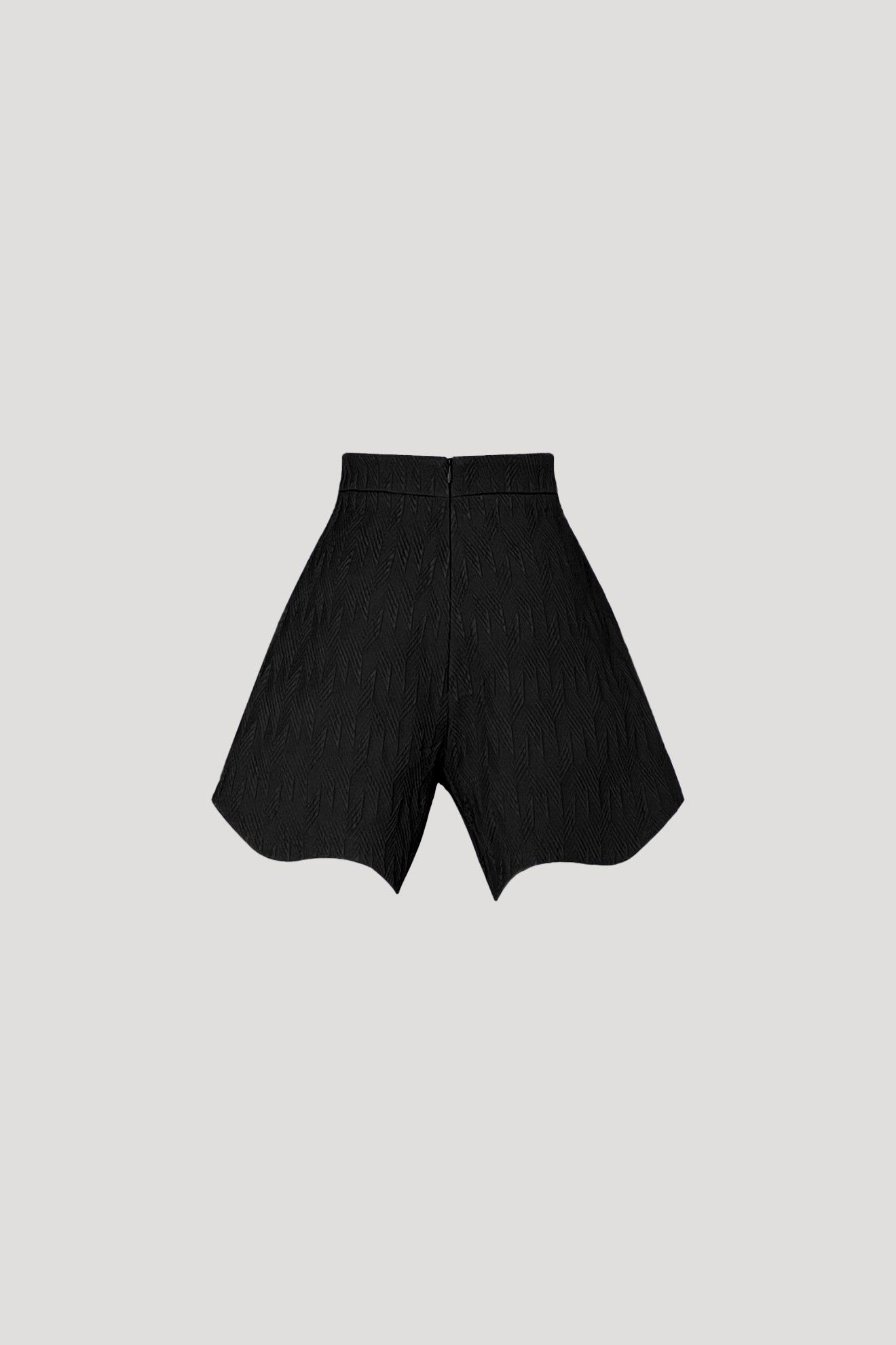 HALLOW Shorts in Black