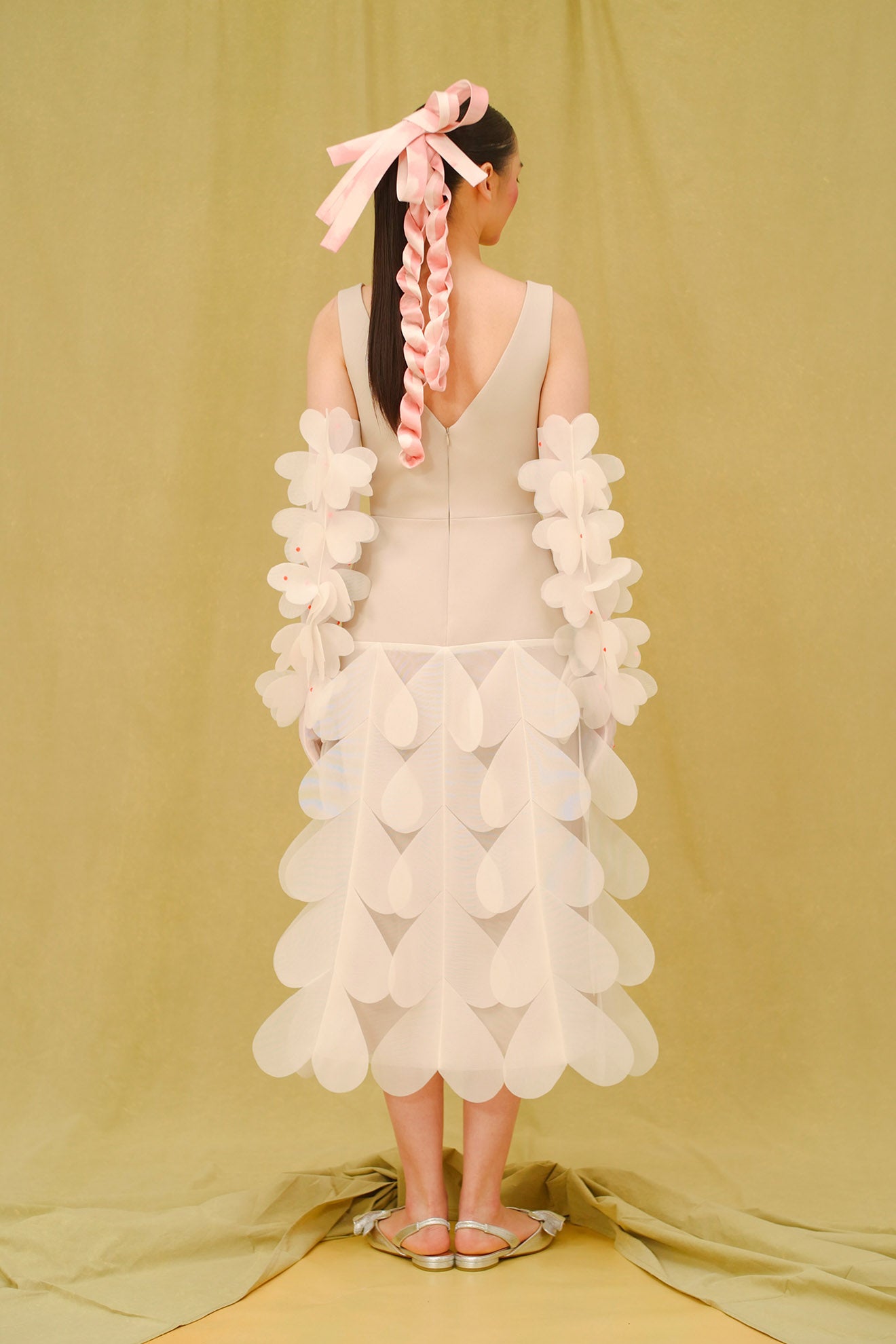 HOZUKI Dress in Beige/White