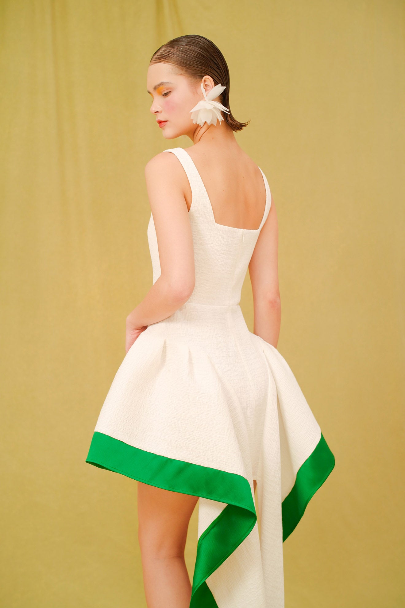 KABUKI Dress in Crinkled White/Emerald Green