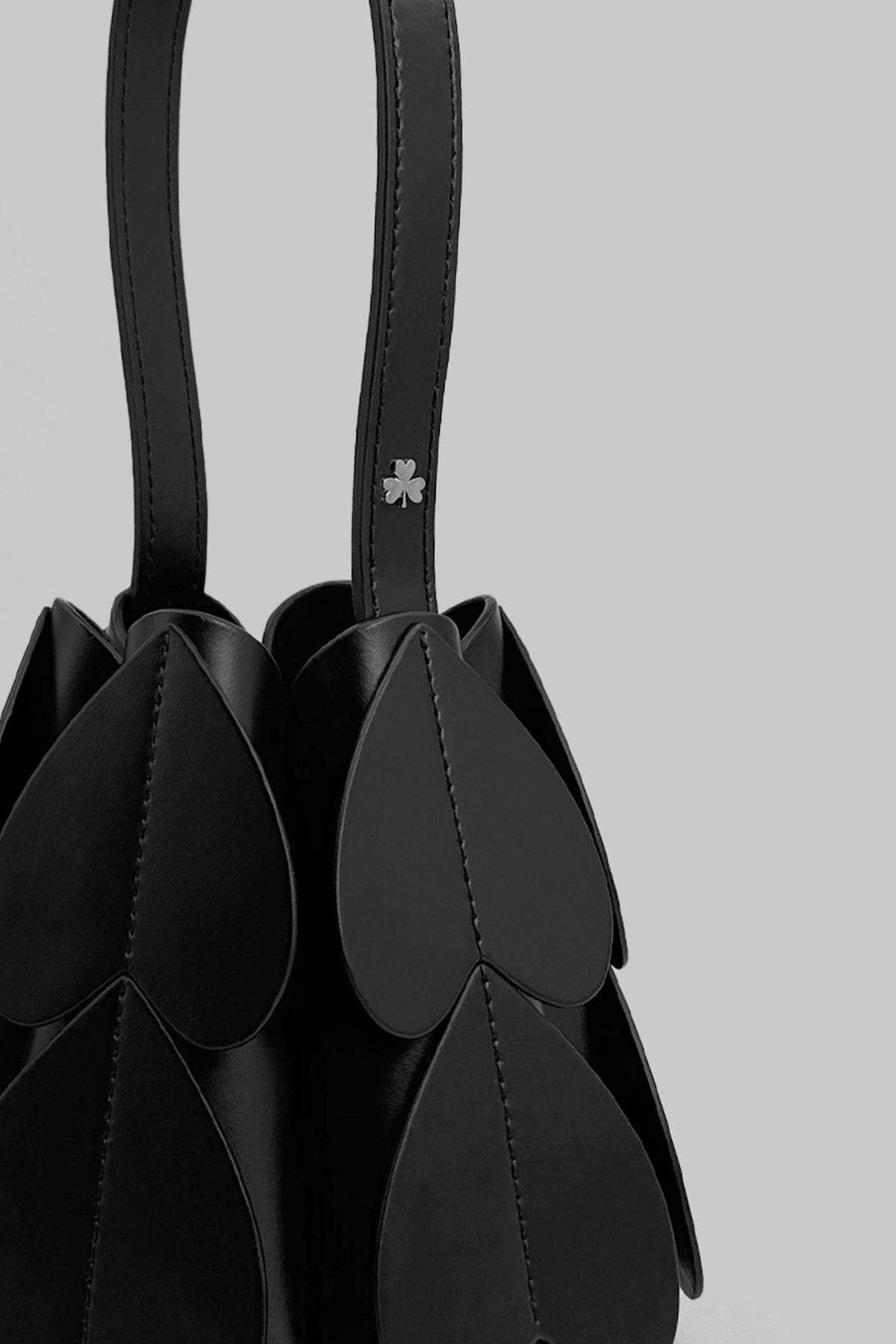 LOCULE Petit Cone Bag in Black