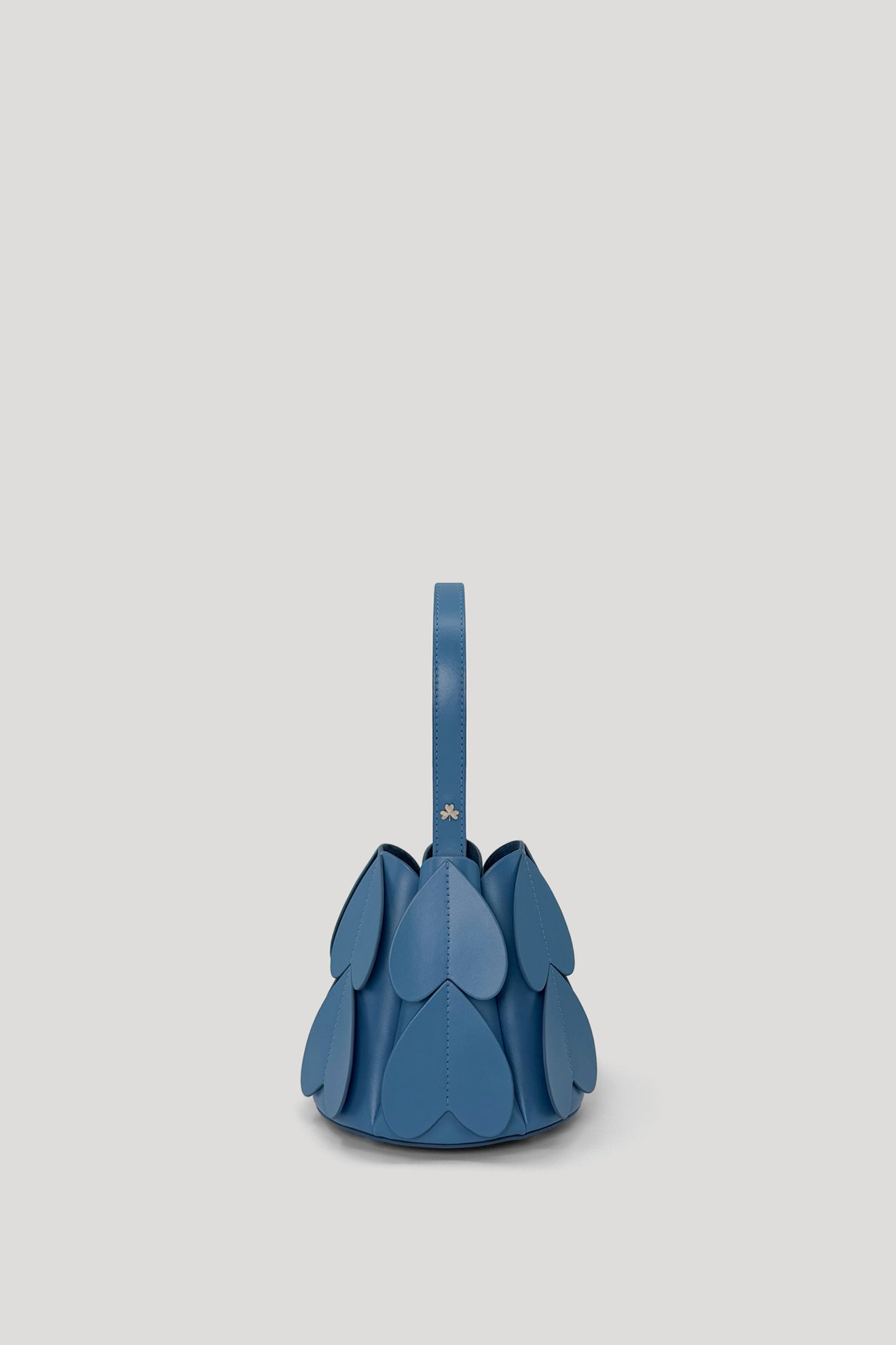 LOCULE Petit Cone Bag in Ranch