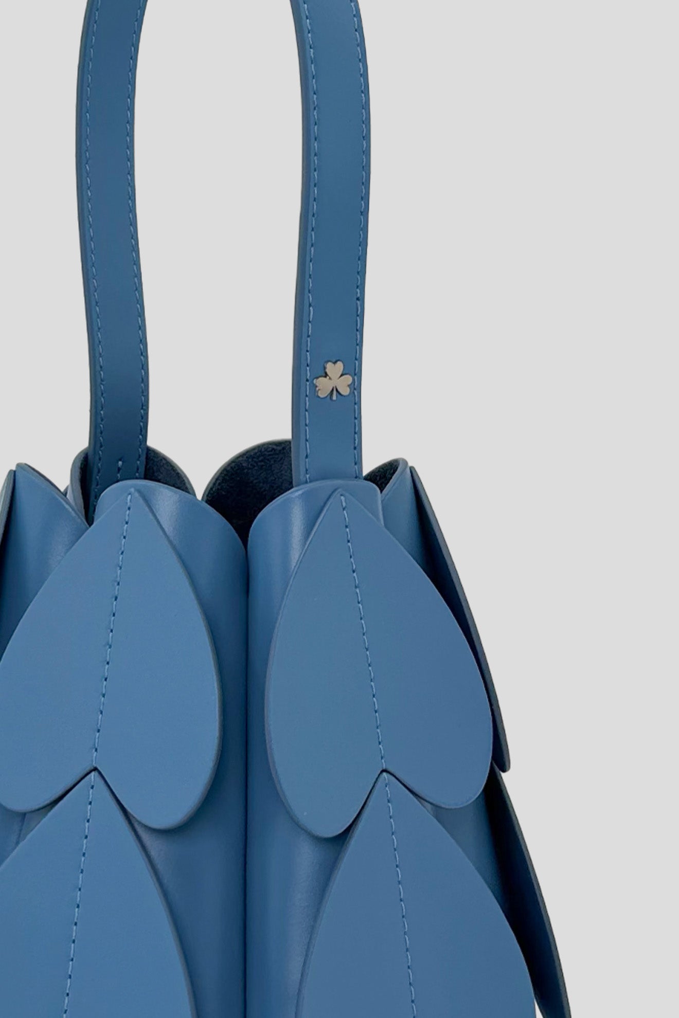 LOCULE Petit Cone Bag in Ranch
