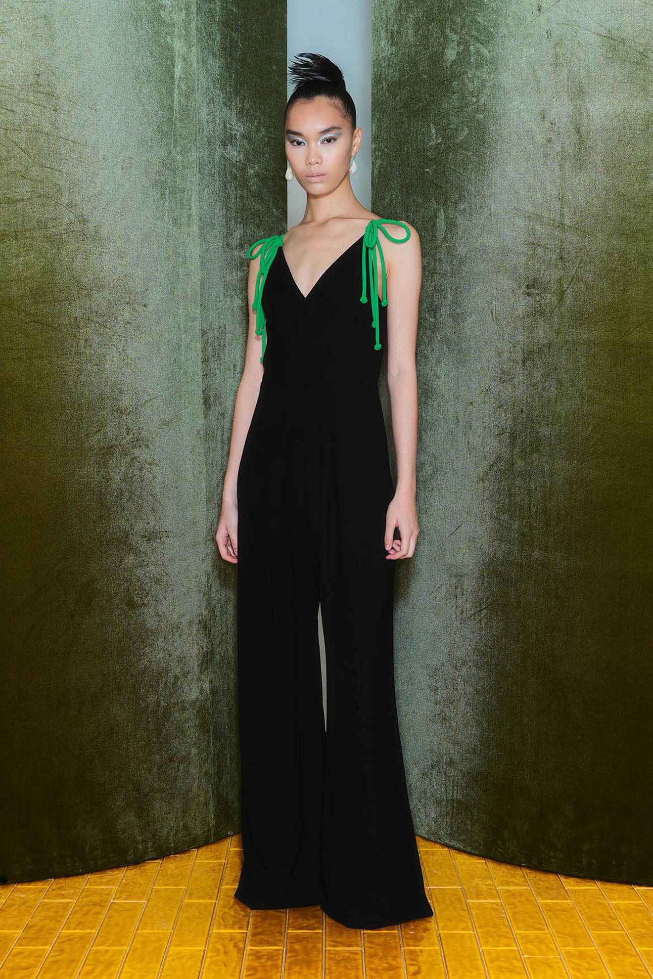 MALLOWTIDE Jumpsuit in Black/Green
