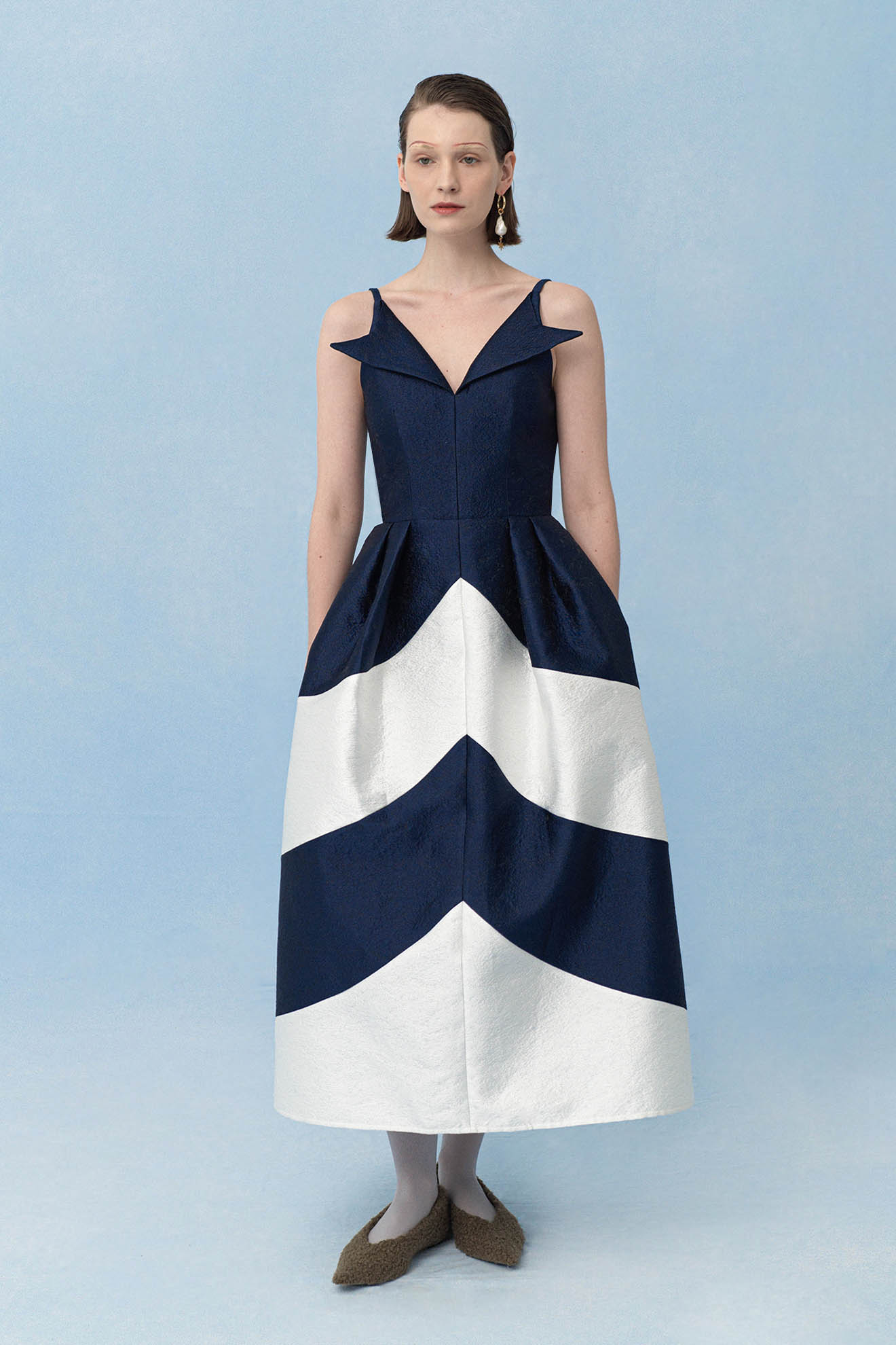MESONOTUM Dress in Dark Blue/White