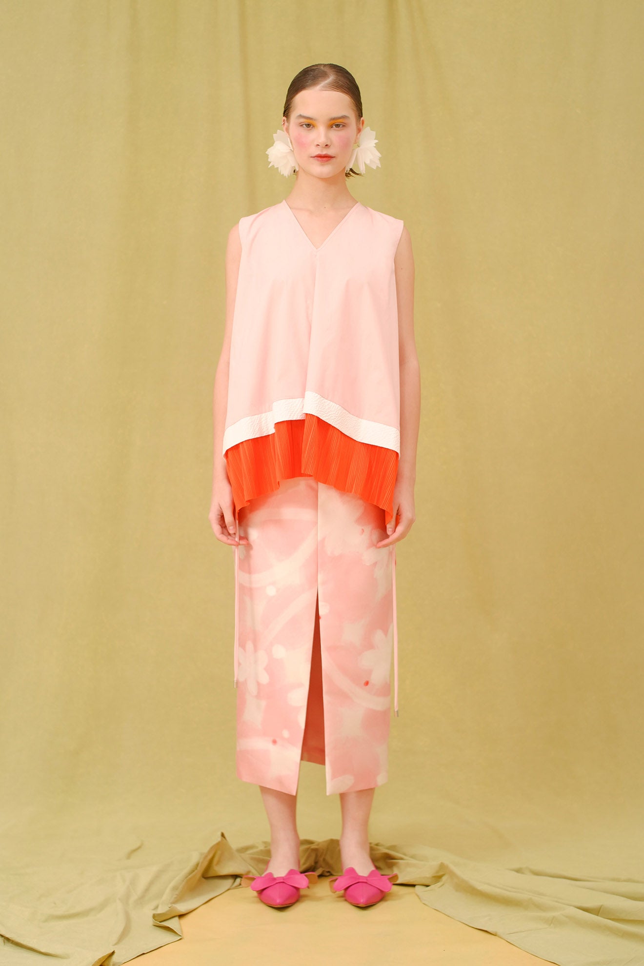 MIKOSHI Top in Coral Pink/Orange Pleats