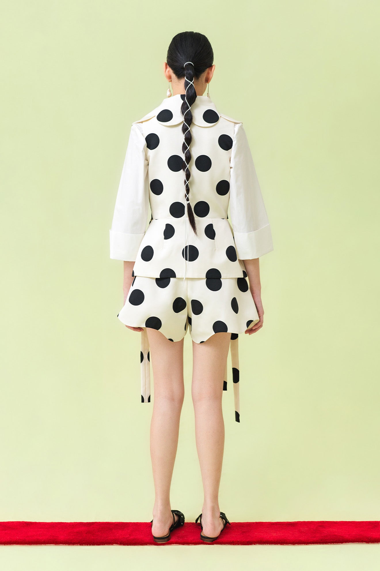 MUSHI Vest in Black Dot on White