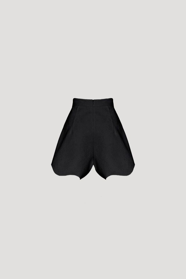 KAMO Short in Black