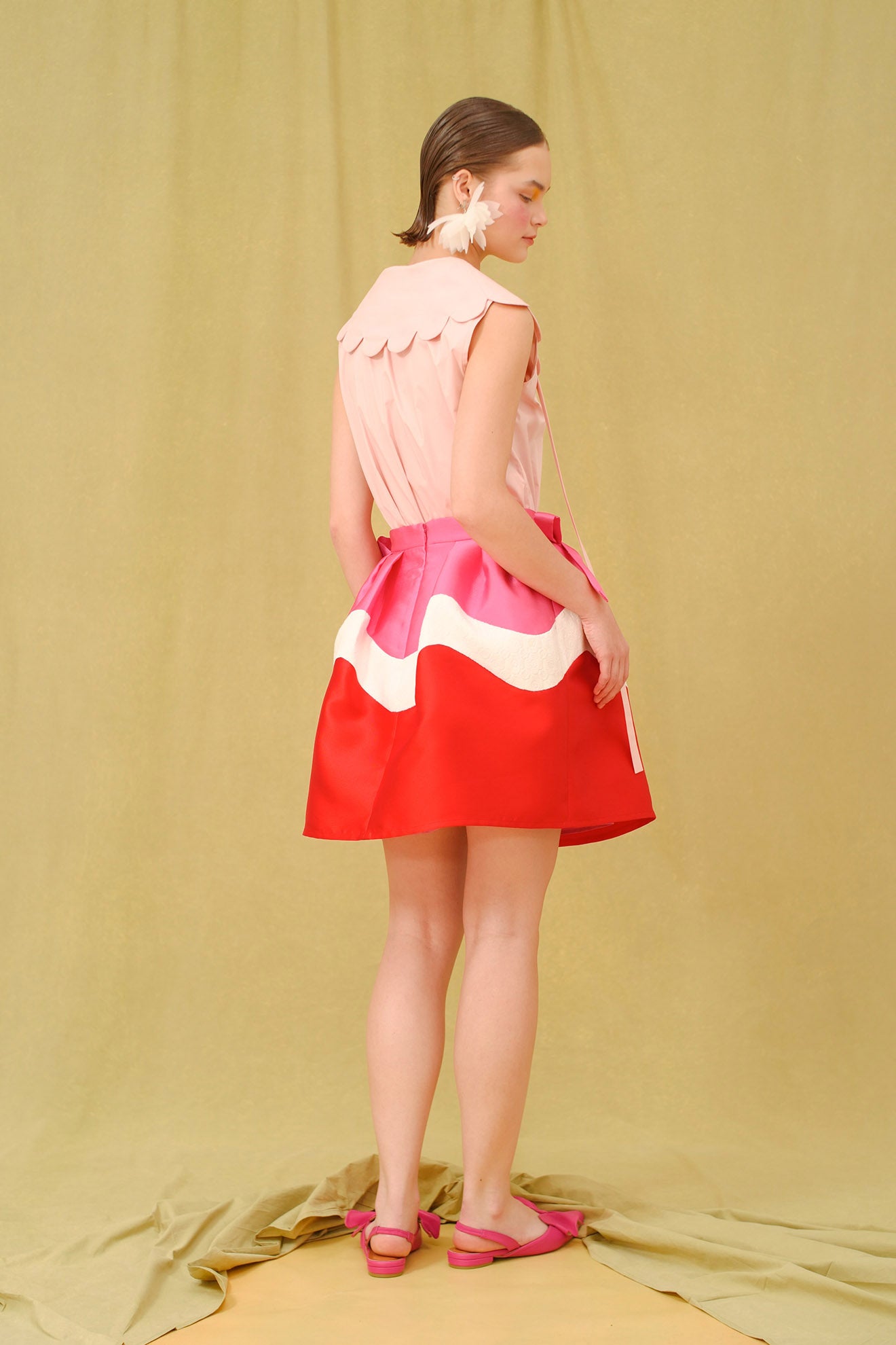 SHAMISEN Skirt in Neon Pink/Sangria Red