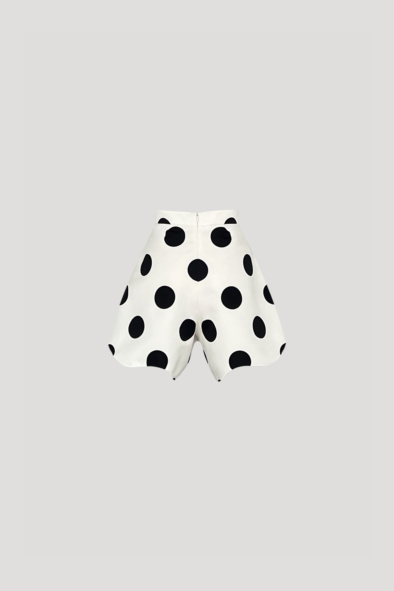 TOKI Short in Black Dot on White