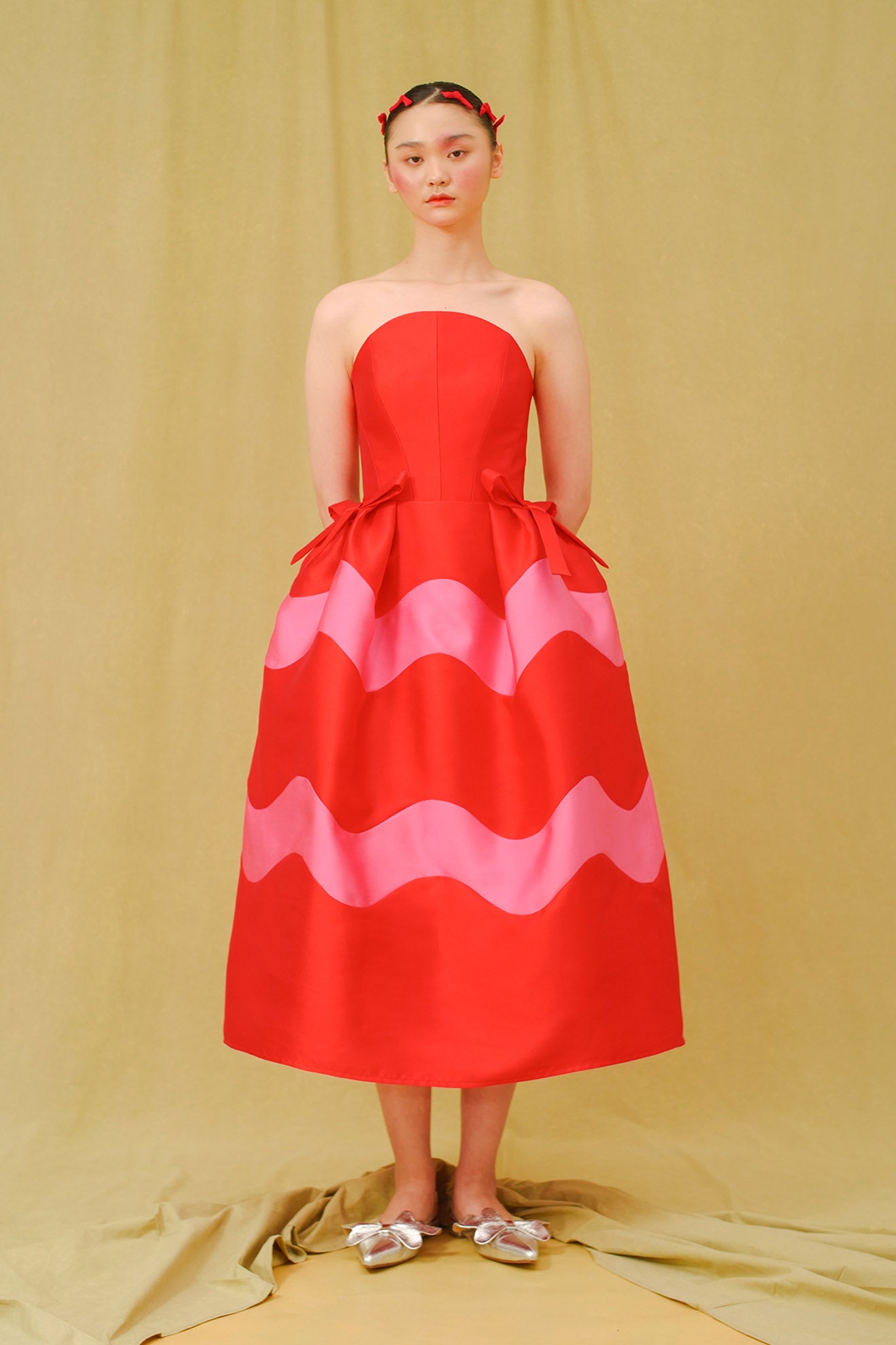 UCHIMIZU Dress in Sangria Red/Neon Pink