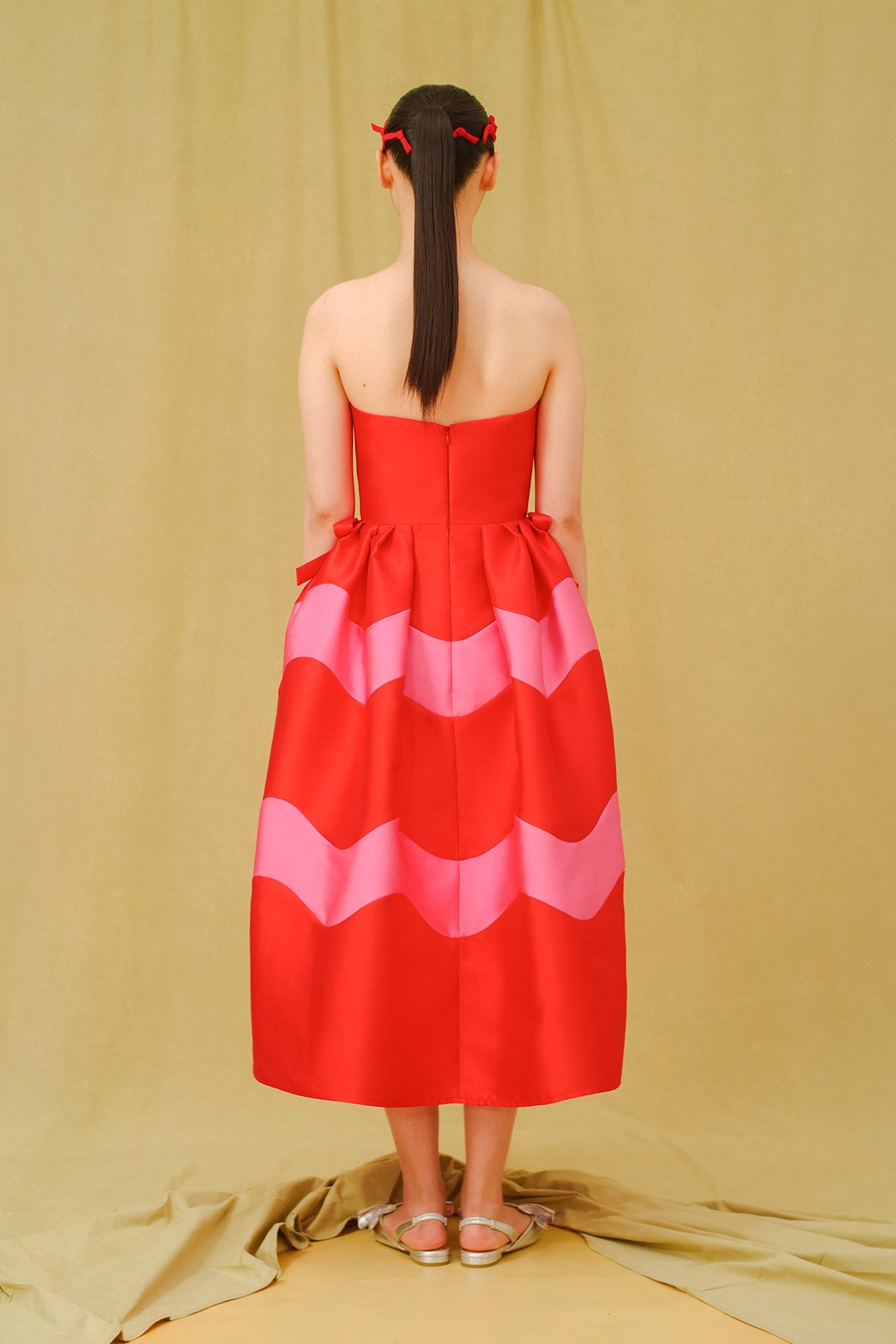 UCHIMIZU Dress in Sangria Red/Neon Pink