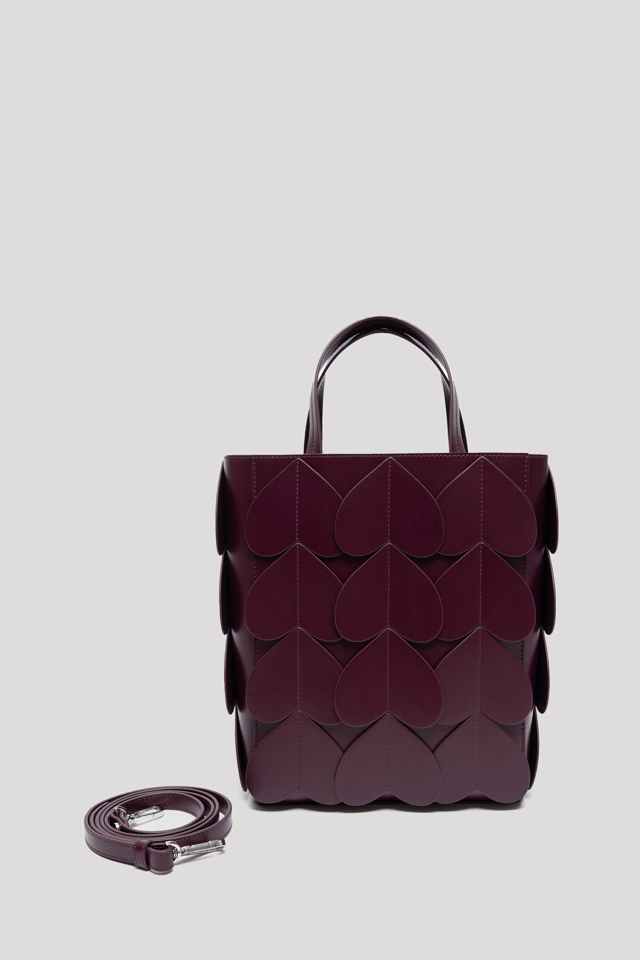 VOYAGE Tote Bag in Wine