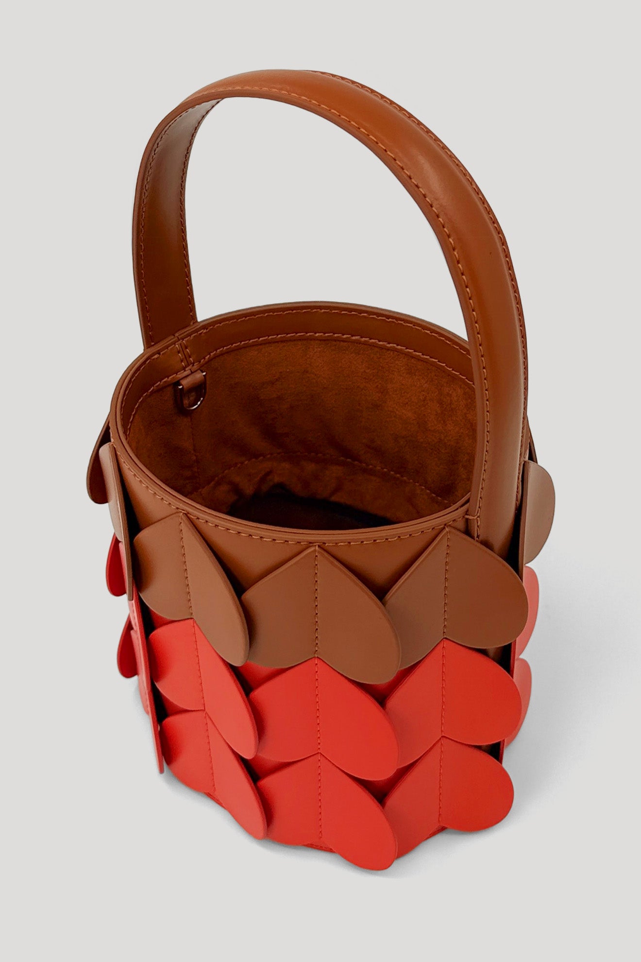 WHIRLPOOL Bucket Bag in Tan/Cinnabar