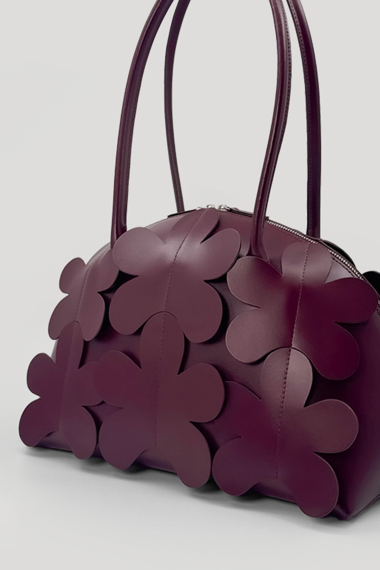 ZIG Grand Shell Bag in Wine
