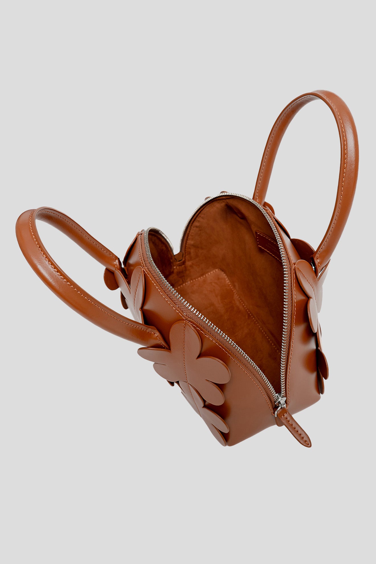 ZIG Classic Shell Bag in Tan