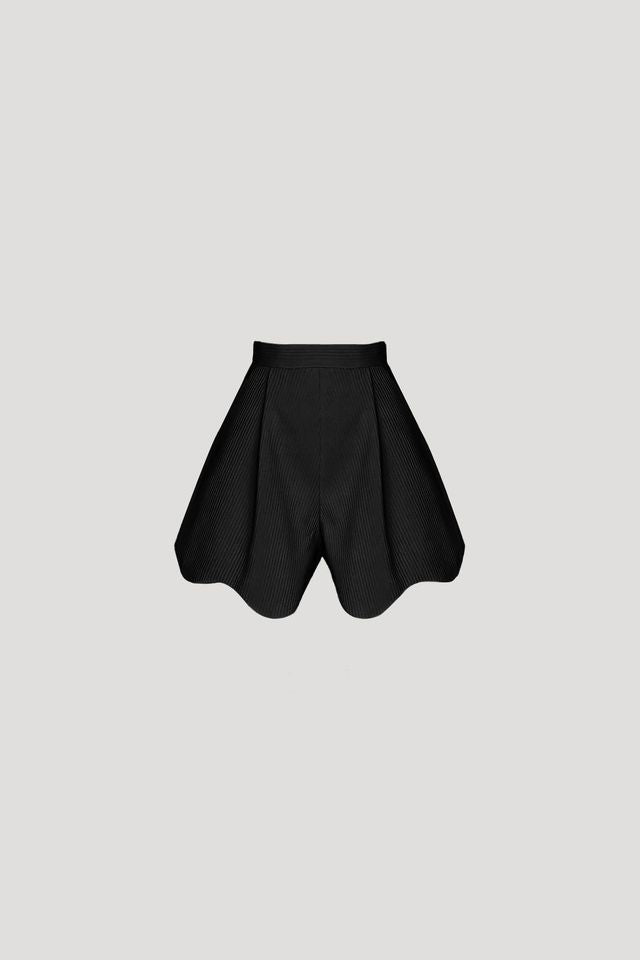 KAMO Short in Black