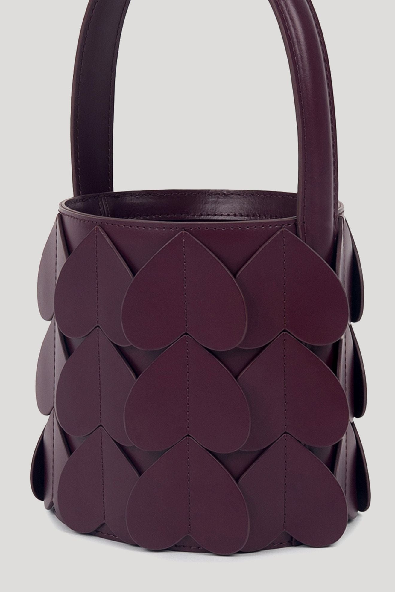 WHIRLPOOL Bucket Bag in Wine