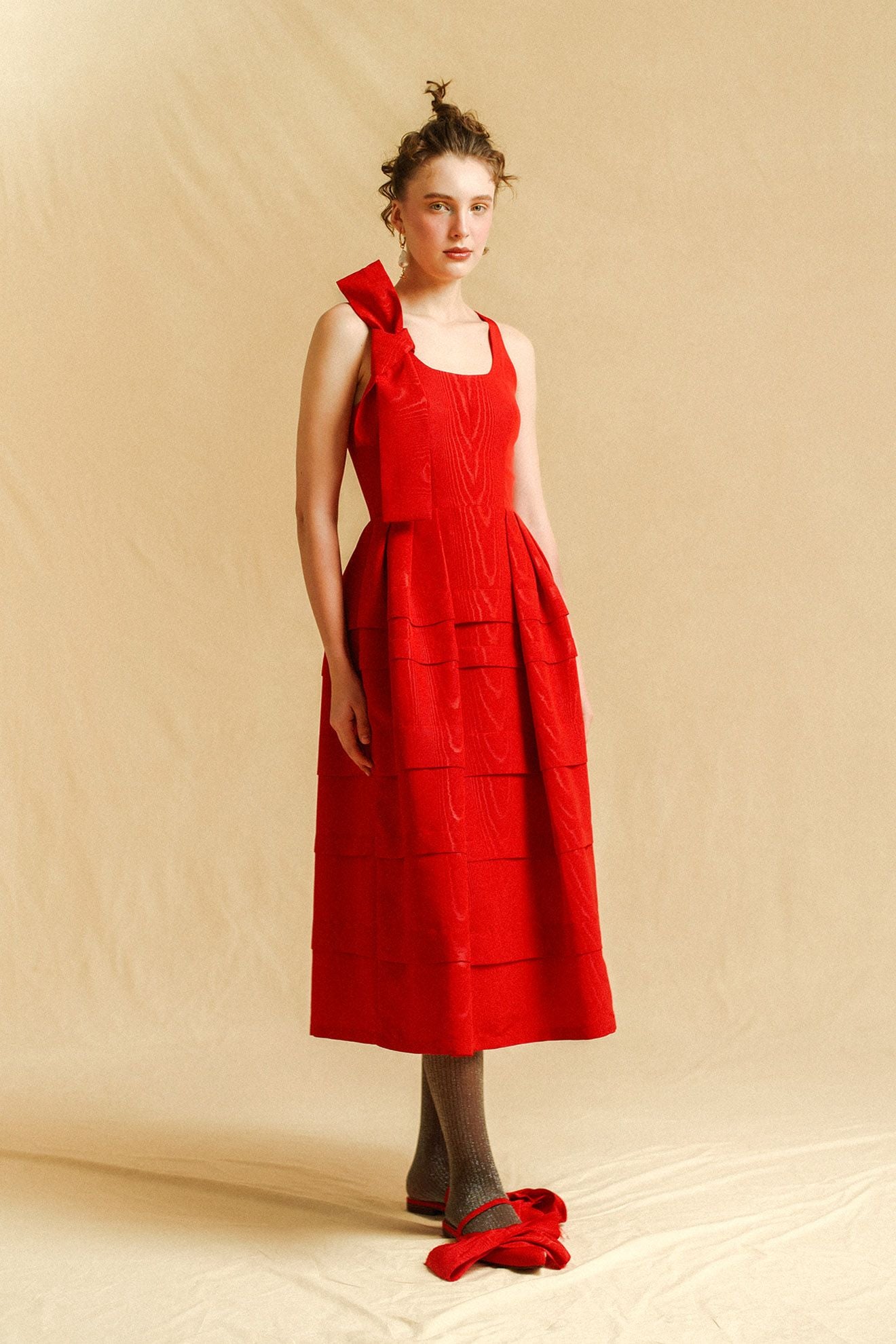 MUSIQUE Dress in Sangria Red