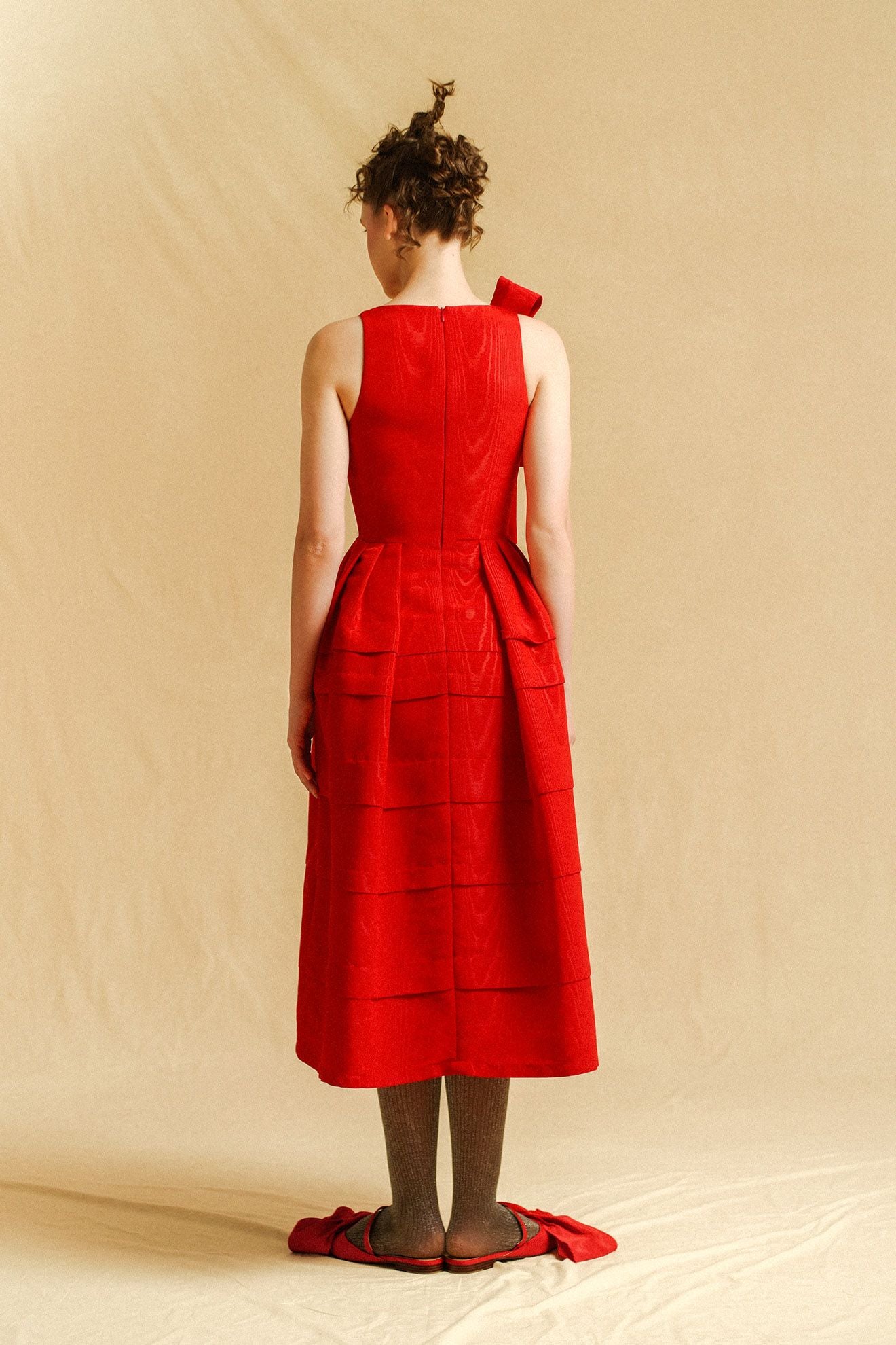 MUSIQUE Dress in Sangria Red